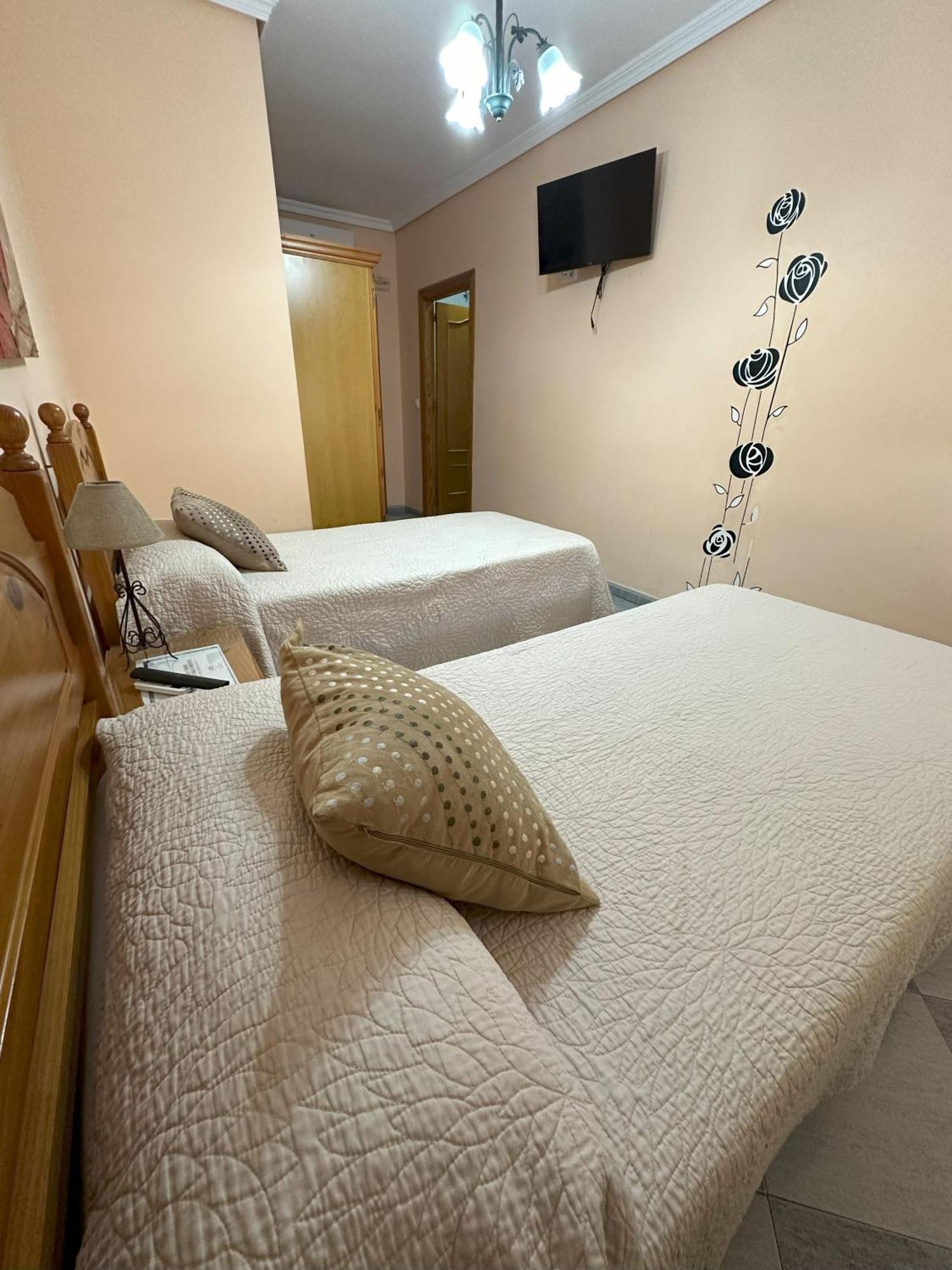 Hostal Avenida Tabernas Eksteriør bilde